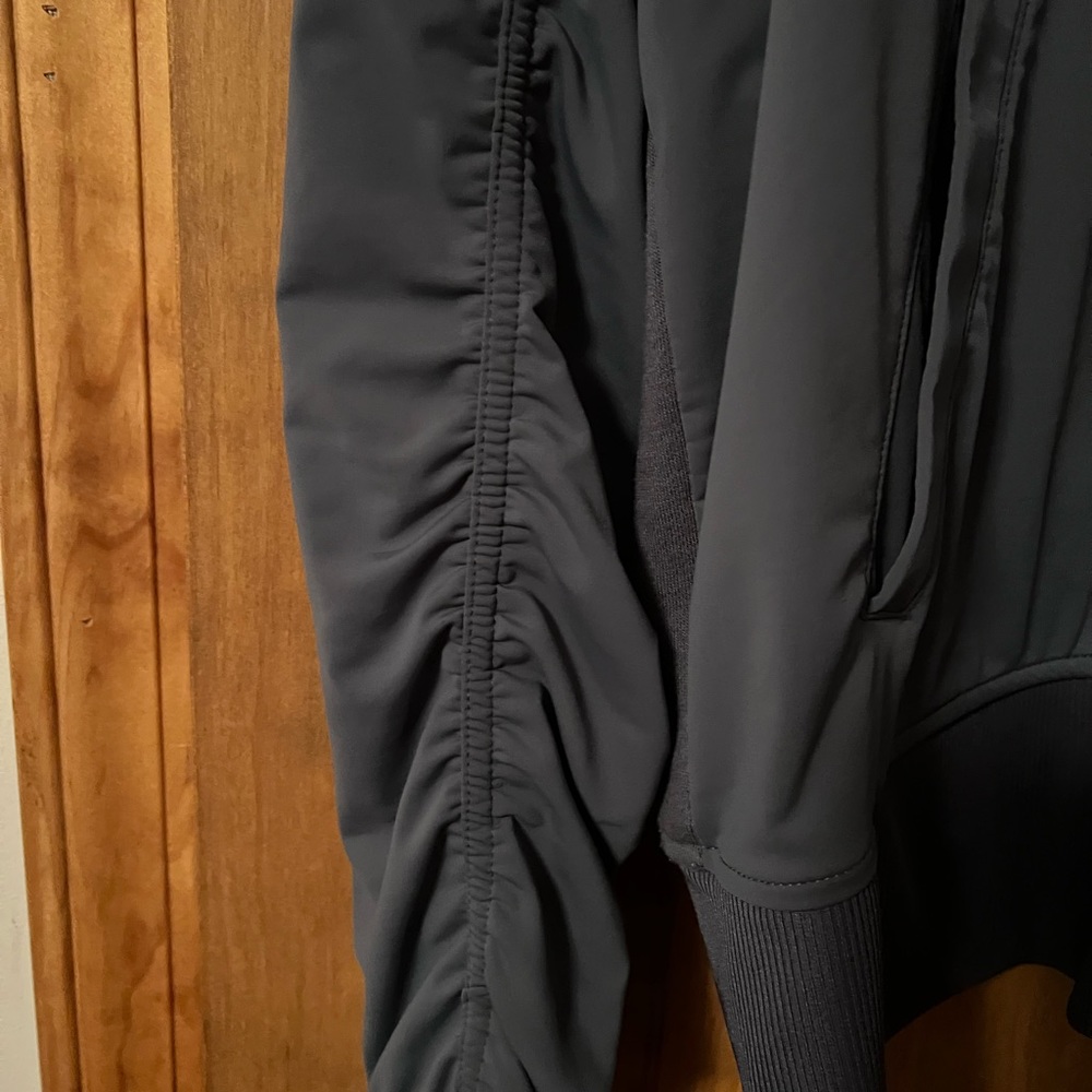 Plus size jacket - Picture 3 of 4